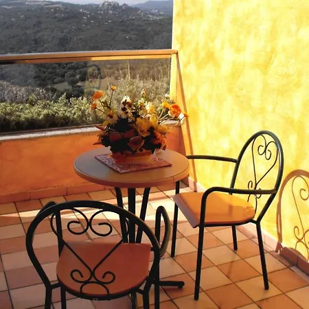 Borgo Saraceno Hotel-residence 4*