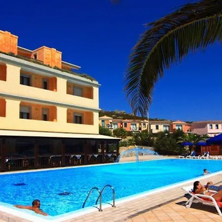 Borgo Saraceno Hotel-residence Hotel 4*