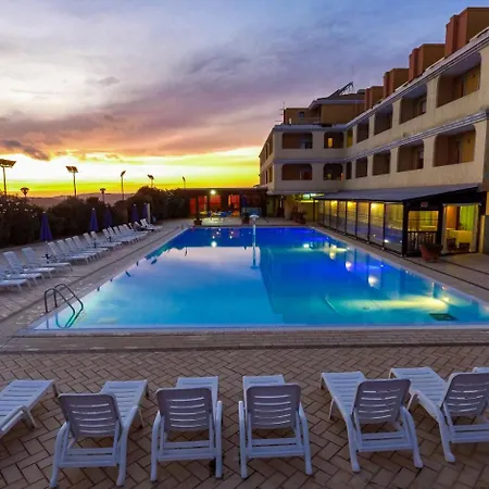 Borgo Saraceno Hotel-residence 4*