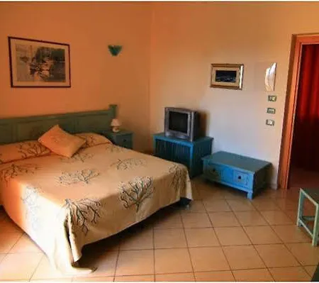 Borgo Saraceno Hotel-residence 호텔 산타테레사의갈루라
