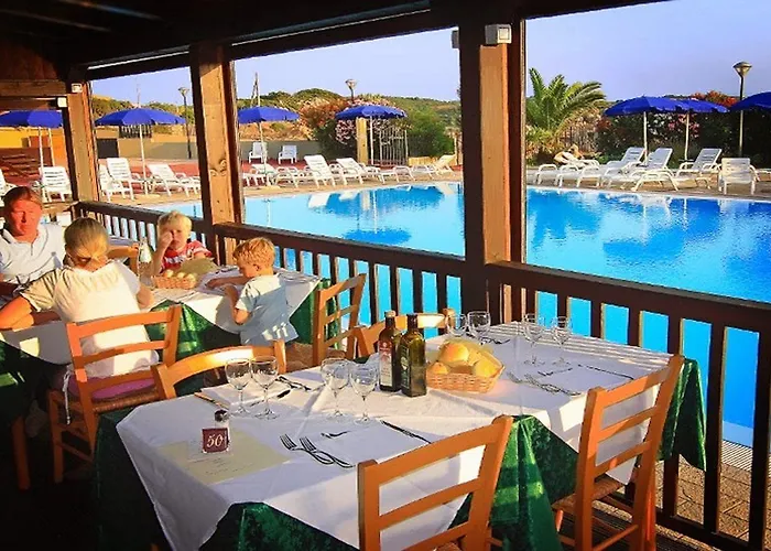 Отель Borgo Saraceno Hotel-residence 4*