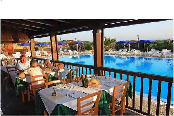 Borgo Saraceno Hotel-residence Szálloda Santa Teresa Gallura