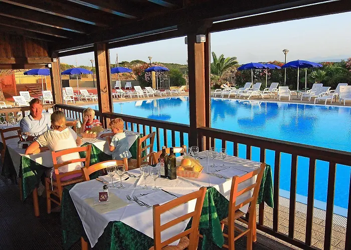 호텔 Borgo Saraceno Hotel-residence 4*
